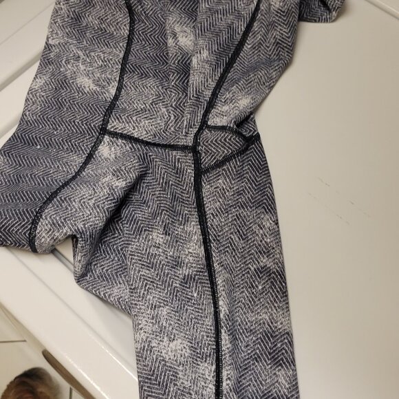 Lululemon leggings - Picture 8 of 8